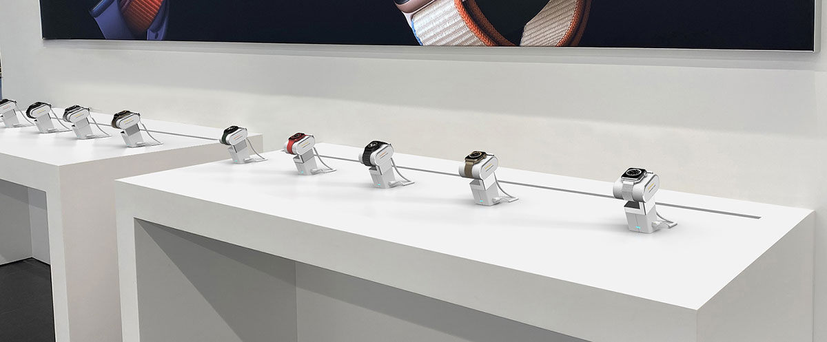 Changing the traditional closed counter sales of traditional watches